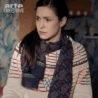 judging wait what GIF by ARTEfr