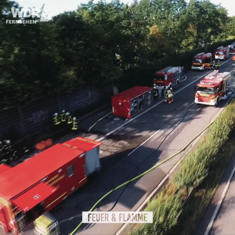 autobahn feuer & flamme GIF by WDR