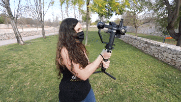 Dzoom GIF