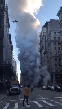 New York Steam Pipe Blast Sparks Road Closures